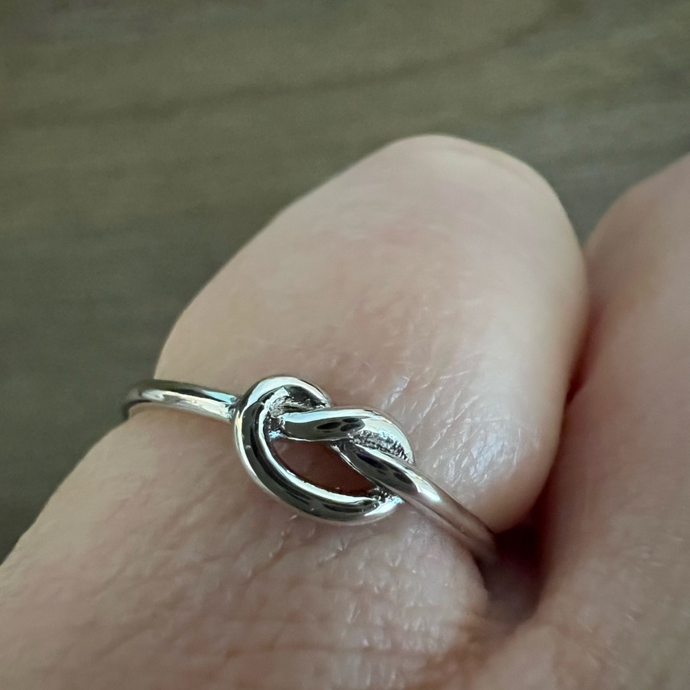 Sterling silver love knot ring